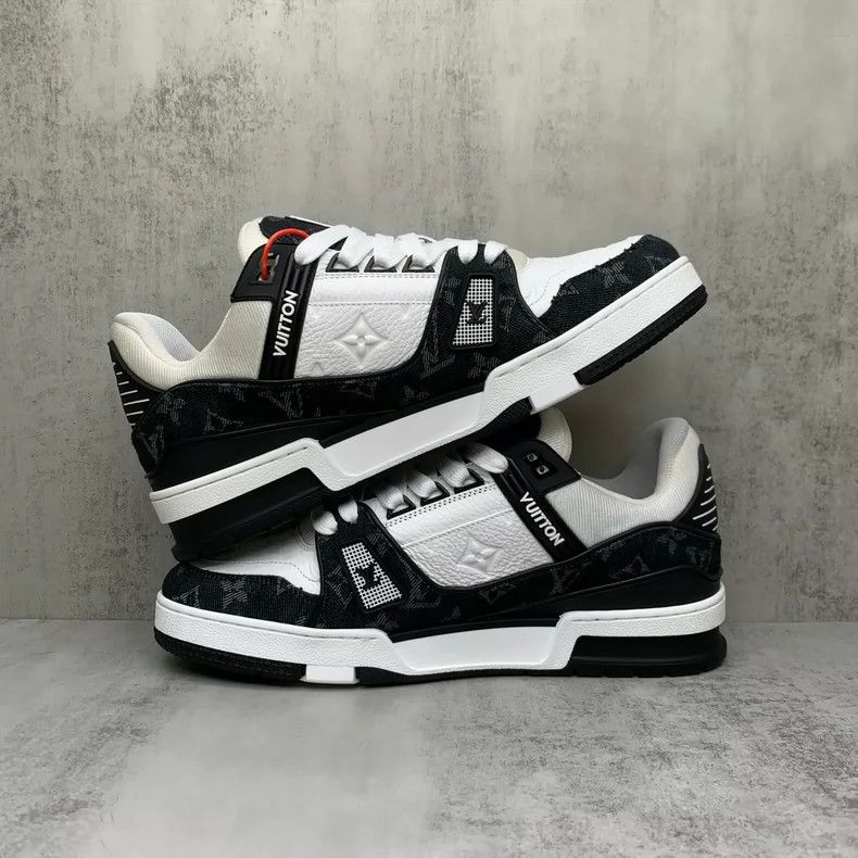 Louis Vuitton Lv Trainer Black and White Sneakers-yf Size US 7 / EU 40 - 2 Thumbnail