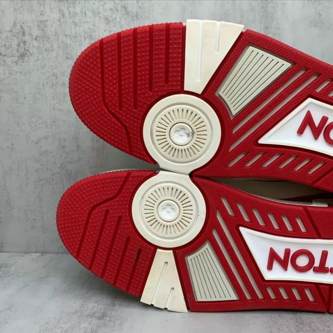 Louis Vuitton Louis Vuitton Trainer Sneakers in White and Red-yf Size US 9 / EU 42 - 8 Thumbnail
