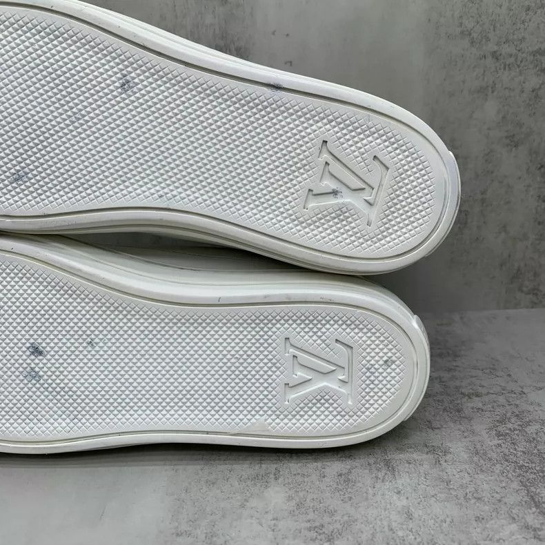 Louis Vuitton LV Stellar Red Heart High Top Sneakers-yf Size US 8 / EU 41 - 9 Thumbnail
