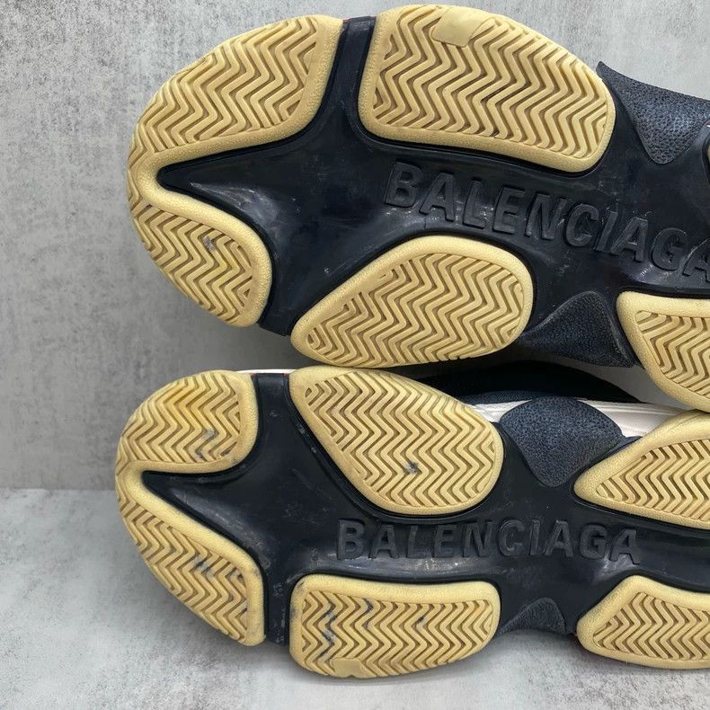 Balenciaga Balenciaga Triple Sneakers Black Red Size 38-yf Size US 8 / EU 41 - 8 Thumbnail