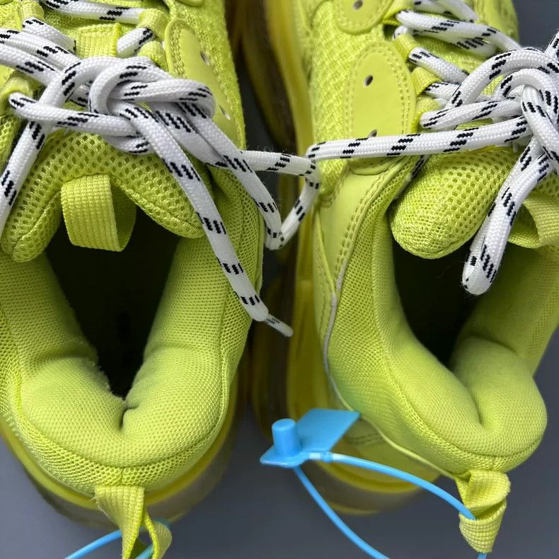 Balenciaga Balenciaga Triple Sneakers in Fluorescent Green-yf Size US 10.5 / EU 43-44 - 6 Thumbnail