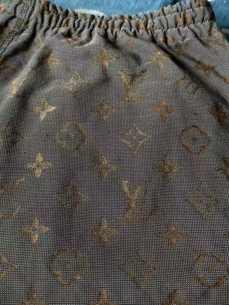 Louis Vuitton Louis Vuitton Logo Pattern Shorts-yf Size US 42 / EU 58 - 5 Thumbnail