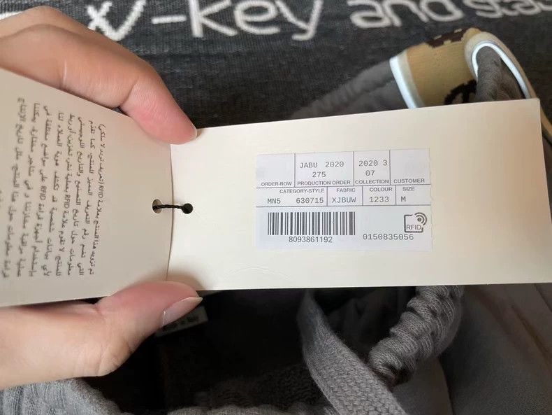 Gucci Gucci Reflective Shorts Size M-yf Size US 32 / EU 48 - 2 Thumbnail
