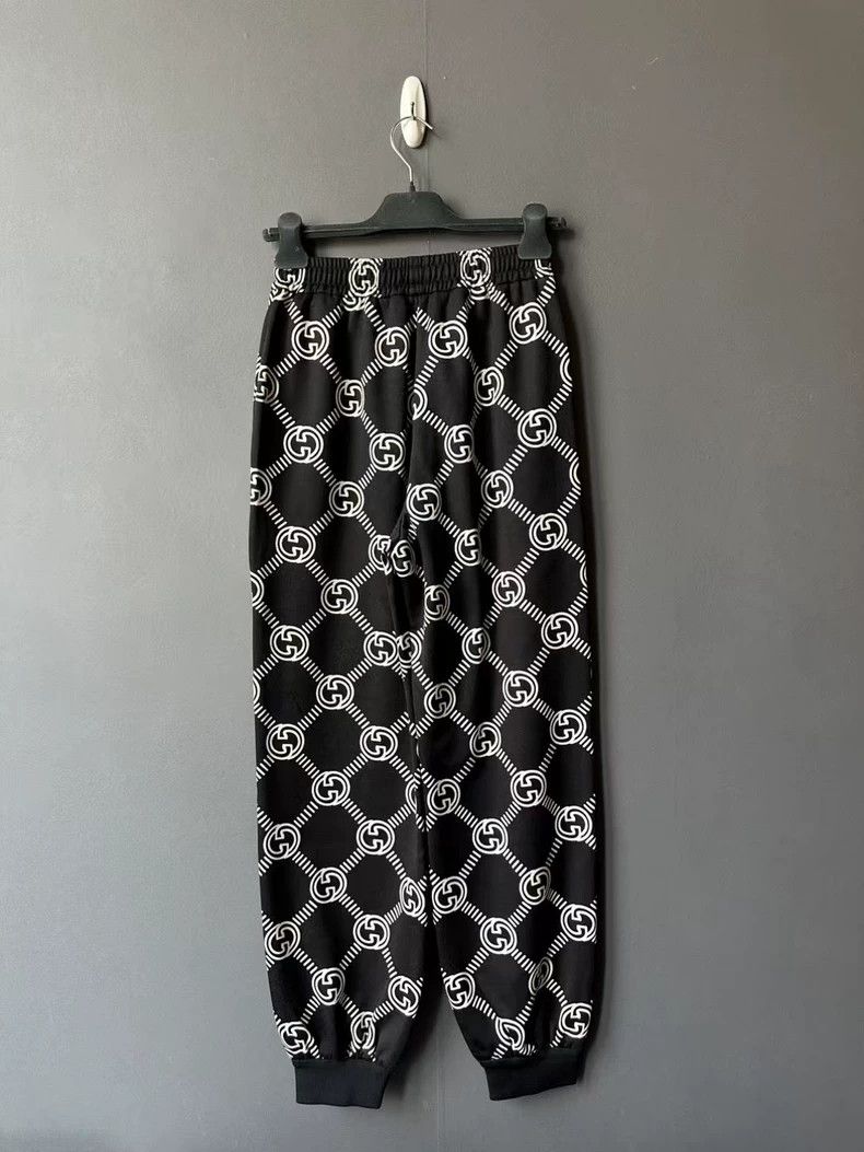 Gucci Gucci Full Print Sweatpants-yf Size US 26 / EU 42 - 2 Thumbnail