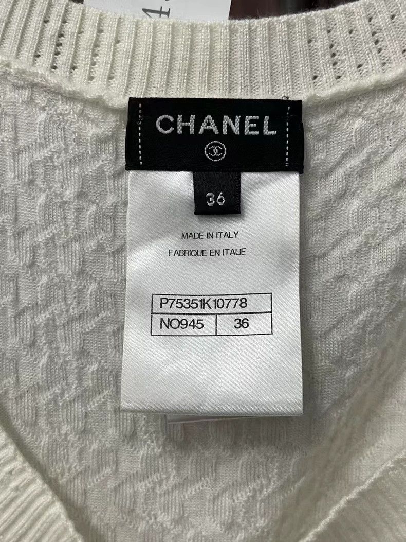 Chanel Chanel White Sleeveless Knit Vest Size 36-yf Size US S / EU 44-46 / 1 - 7 Thumbnail