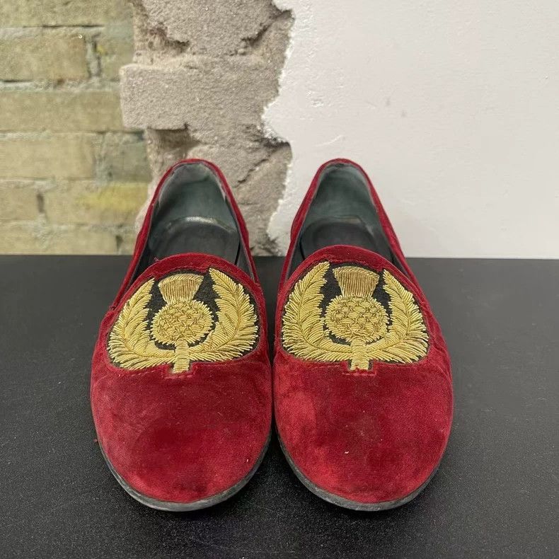 Gucci Red Suede Slip-On Shoes with Embroidery-yf Size US 5 / EU 37 - 6 Thumbnail