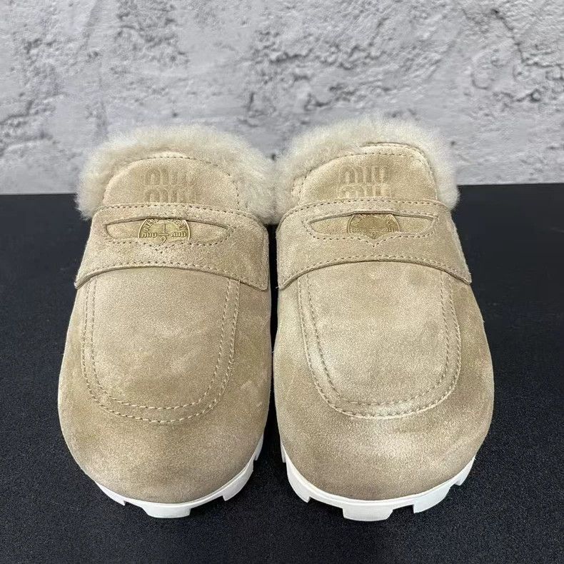 Miu Miu MiuMiu Suede Mule Slippers with Fur-yf Size US 6.5 / EU 39-40 - 6 Thumbnail