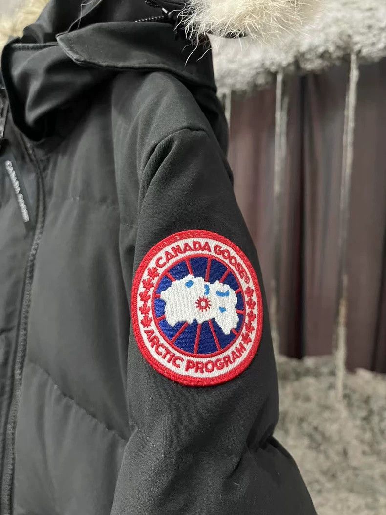 Canada Goose Canada Goose Long Down Jacket-yf Size US S / EU 44-46 / 1 - 5 Thumbnail