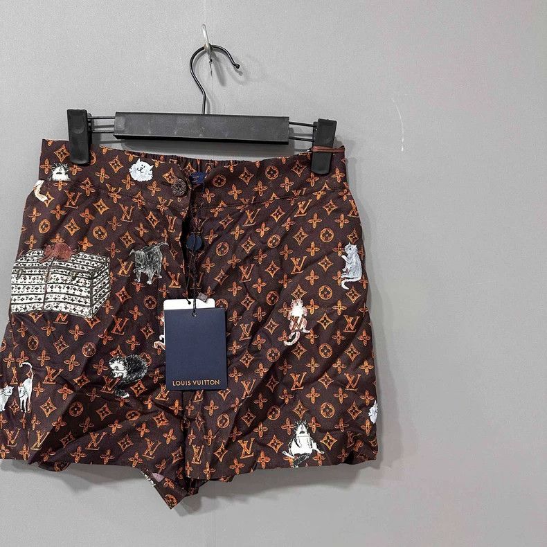 Louis Vuitton Louis Vuitton Animal Print Silk Shorts-yf Size US 38 / EU 54 - 2 Thumbnail
