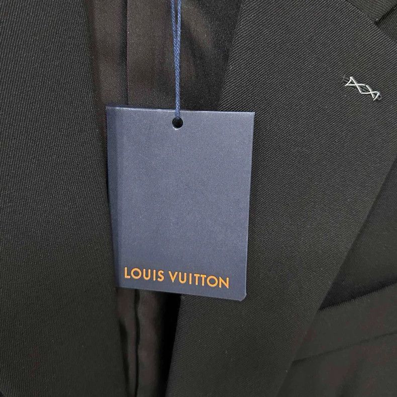 Louis Vuitton Louis Vuitton Wool Suit with Tags-yf Size US L / EU 52-54 / 3 - 7 Thumbnail