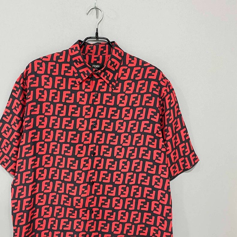 Fendi Fendi Short Sleeve Printed Shirt-yf Size US L / EU 52-54 / 3 - 2 Thumbnail