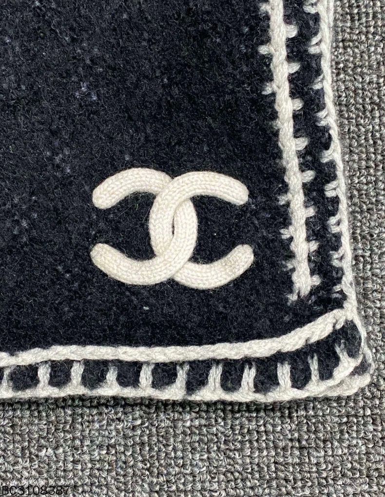 Chanel New Cashmere Knit Scarf and Hat Set-yf Size ONE SIZE - 4 Thumbnail