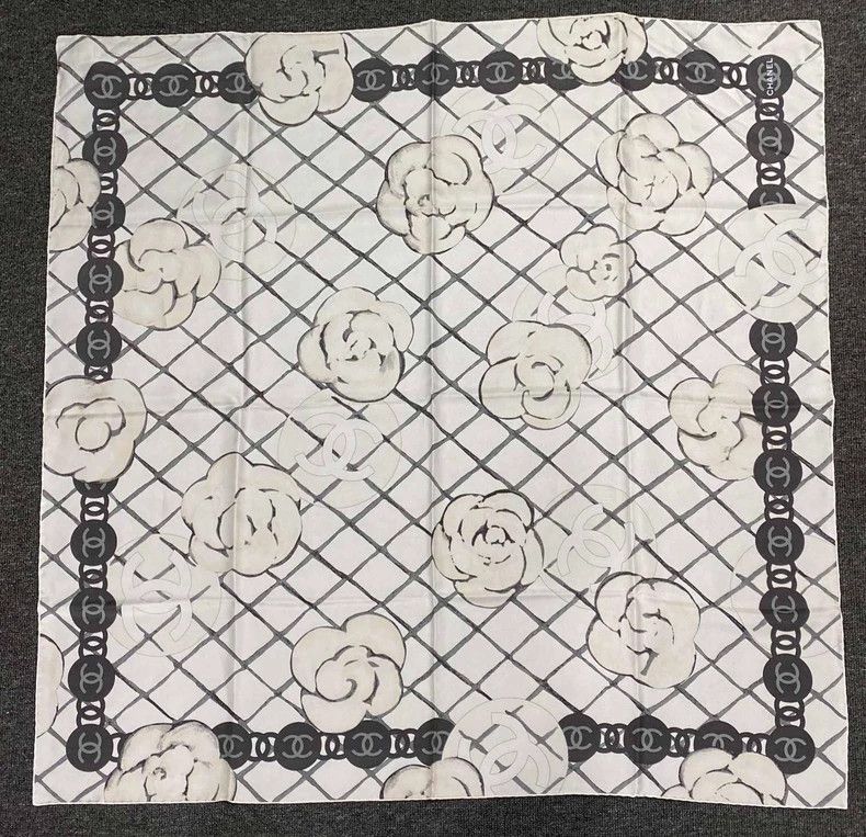 Chanel Chanel Silk Scarf with Floral Design-yf Size ONE SIZE - 2 Thumbnail