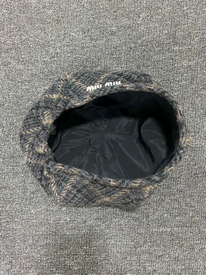 Miu Miu Miu Miu Plaid Beret Hat in Gray-yf Size ONE SIZE - 3 Thumbnail