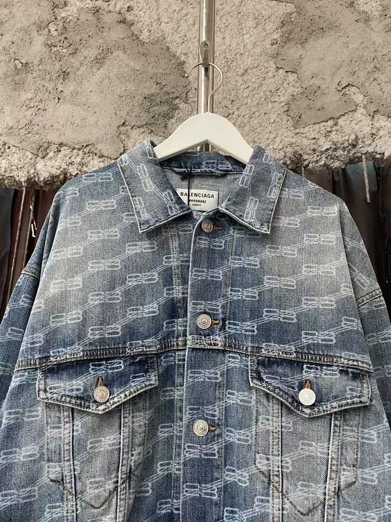 Balenciaga Balenciaga Full Print Lock Denim Jacket-yf Size US XS / EU 42 / 0 - 3 Thumbnail