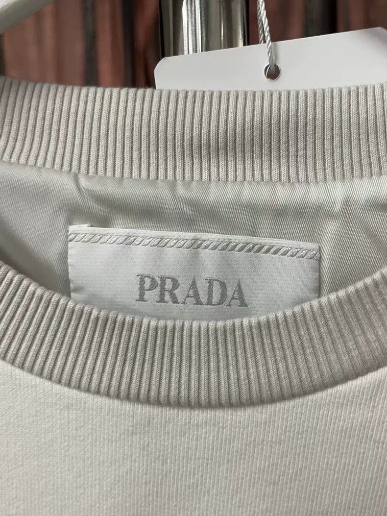 Prada Prada White Embossed Logo Short Sleeve Shirt-yf Size US M / EU 48-50 / 2 - 6 Thumbnail