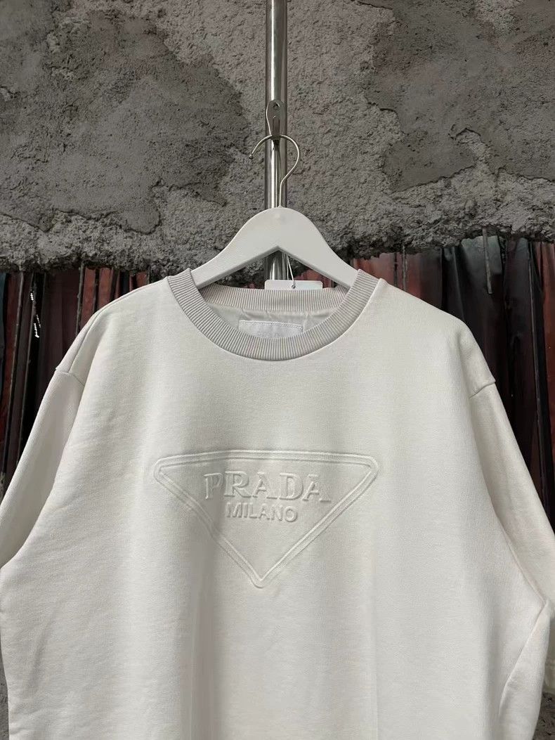 Prada Prada White Embossed Logo Short Sleeve Shirt-yf Size US M / EU 48-50 / 2 - 3 Thumbnail