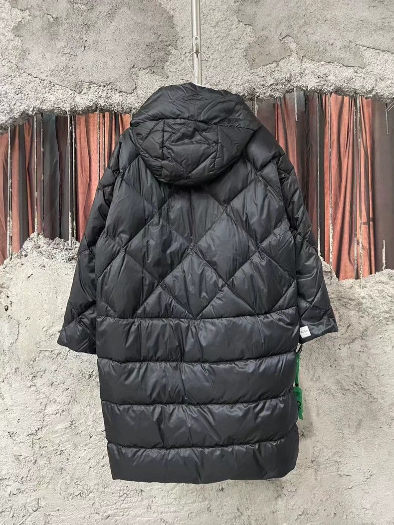 Moncler MaxMara Black Long Hooded Puffer Jacket-yf Size US S / EU 44-46 / 1 - 2 Thumbnail