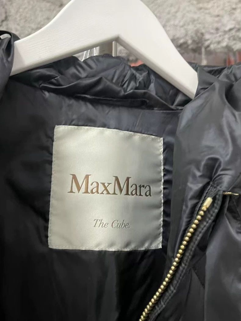 Moncler MaxMara Black Long Hooded Puffer Jacket-yf Size US S / EU 44-46 / 1 - 6 Thumbnail