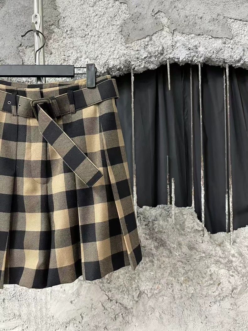 Dior Dior Brown Plaid Pleated Skirt-yf Size US 36 / EU 52 - 4 Thumbnail