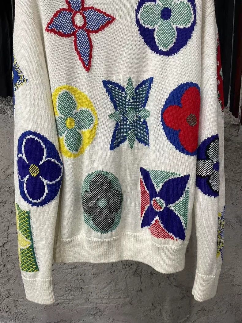 Louis Vuitton Louis Vuitton Colorful Sweater with Flower Patterns-yf Size US L / EU 52-54 / 3 - 4 Thumbnail