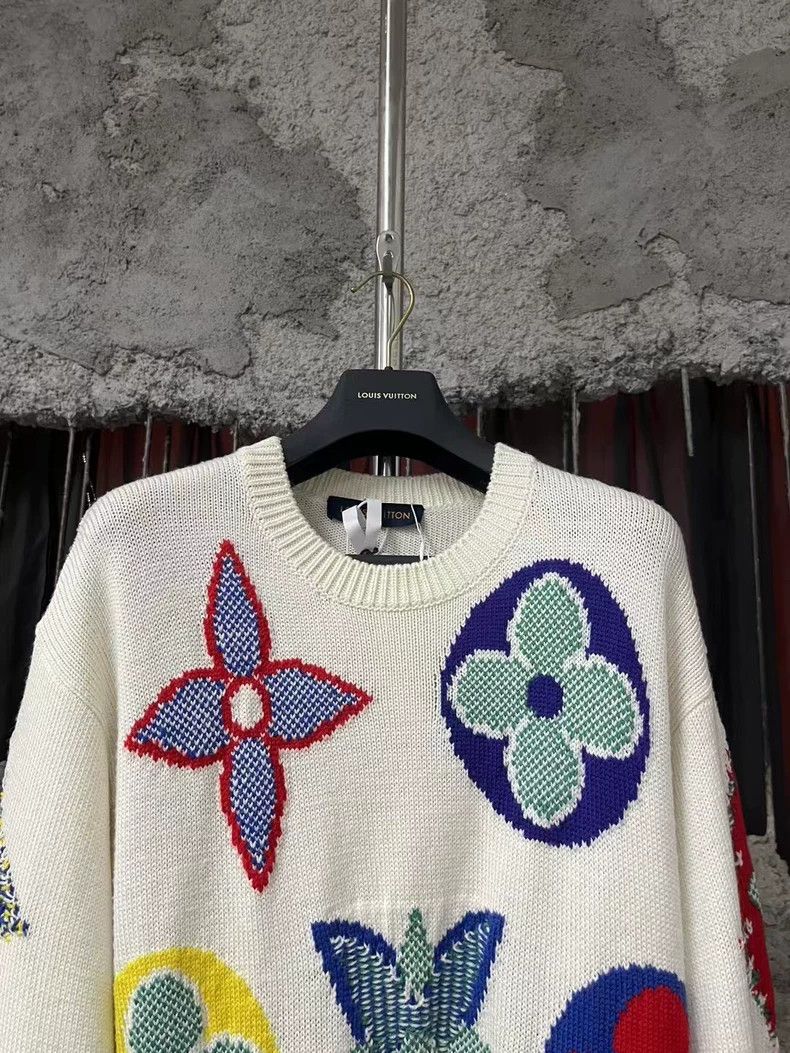 Louis Vuitton Louis Vuitton Colorful Sweater with Flower Patterns-yf Size US L / EU 52-54 / 3 - 3 Thumbnail