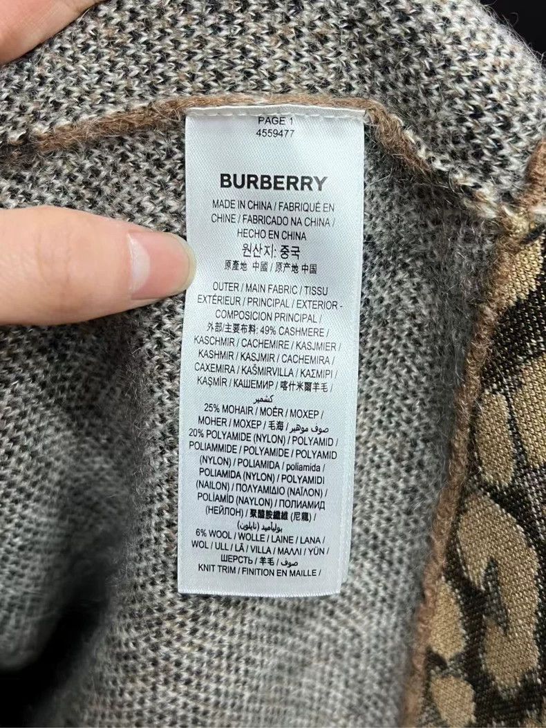 Burberry Burberry Leopard Print Checked Sweater-yf Size US S / EU 44-46 / 1 - 3 Thumbnail