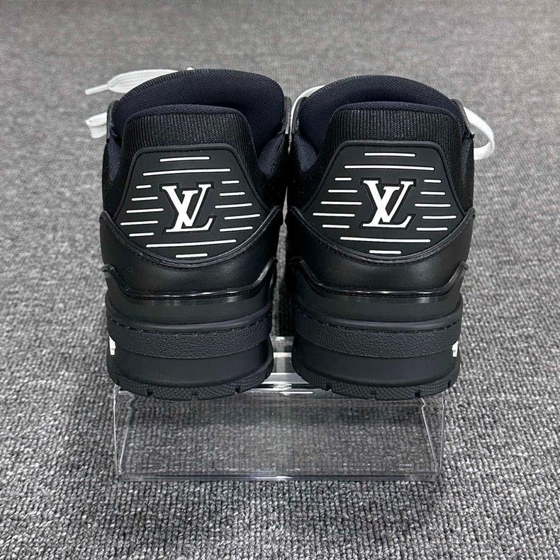 Louis Vuitton Black and White LV Trainer Shoes-yf Size US 9 / EU 42 - 5 Thumbnail