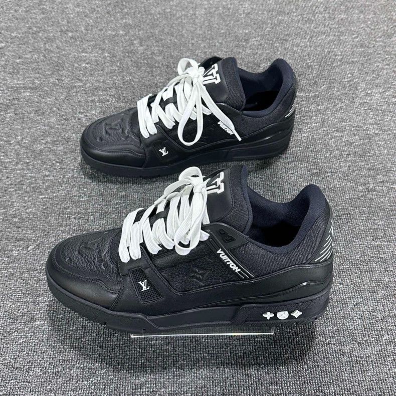 Louis Vuitton Black and White LV Trainer Shoes-yf Size US 9 / EU 42 - 3 Thumbnail