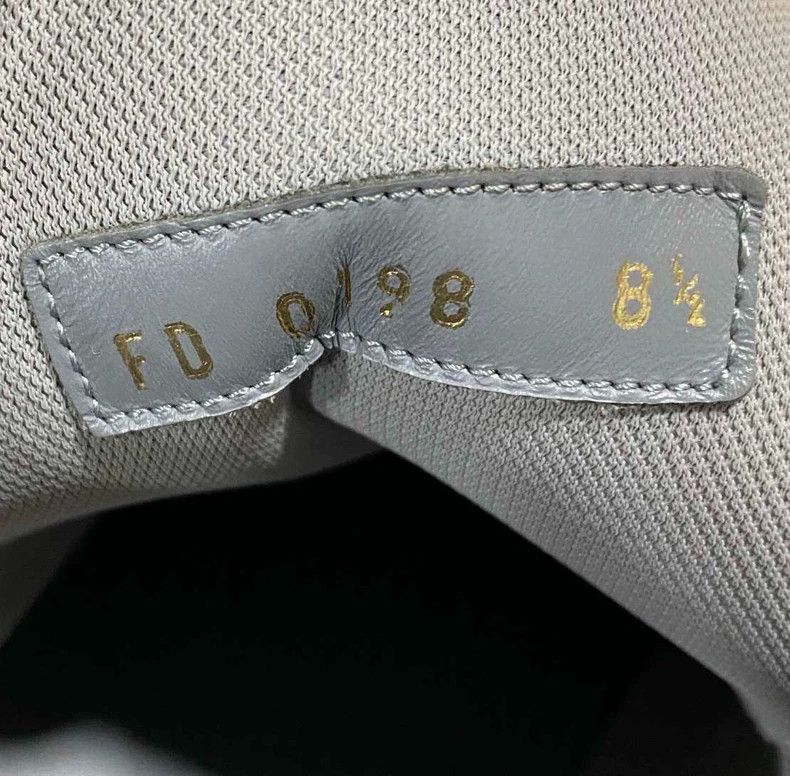 Louis Vuitton Louis Vuitton High-Top Sneakers with Logo-yf Size US 9.5 / EU 42-43 - 7 Thumbnail