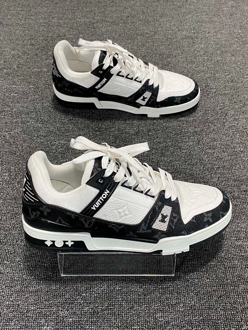 Louis Vuitton Louis Vuitton Black and White Trainer Sneakers-yf Size US 9.5 / EU 42-43 - 2 Thumbnail