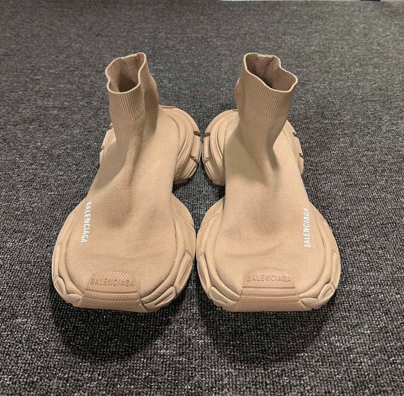 Balenciaga Balenciaga Slip-On Socks Shoes in Beige-yf Size US 11 / EU 44 - 4 Thumbnail