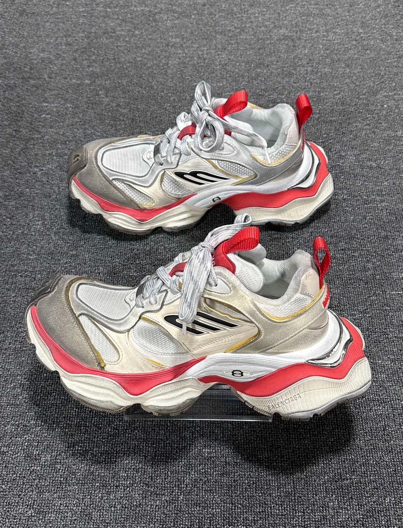 Balenciaga Balenciaga White and Red Dad Sneakers-yf Size US 8 / EU 41 - 2 Thumbnail