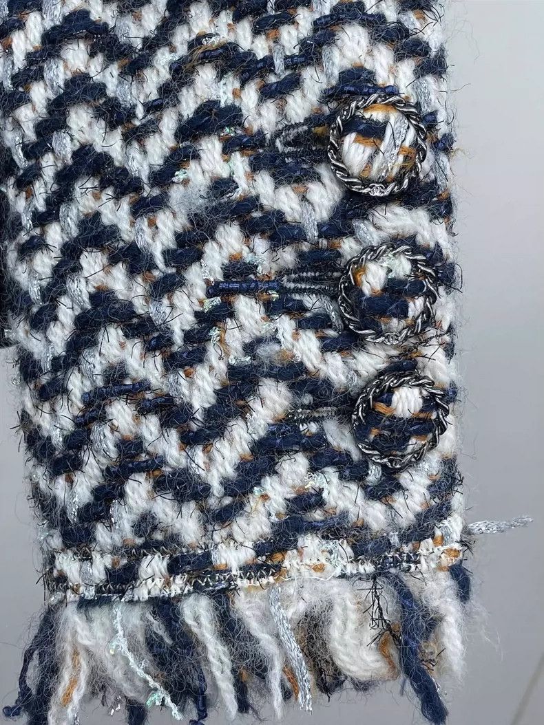 Chanel Chanel chevron fringe outerwear jacket-yf Size US S / EU 44-46 / 1 - 3 Thumbnail