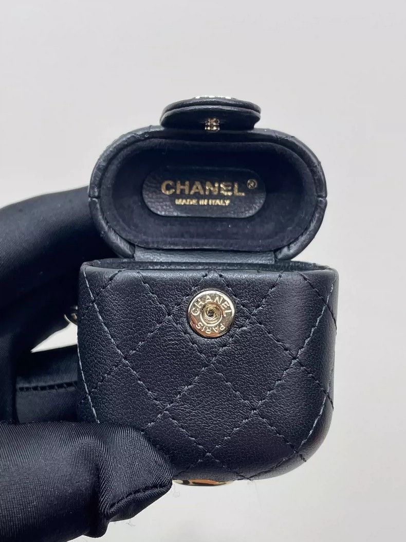 Chanel Chanel Black Earphone Case Keychain-yf Size ONE SIZE - 4 Thumbnail