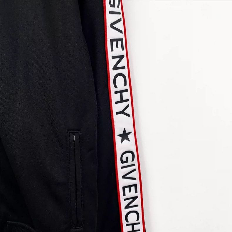Givenchy Givenchy Black Logo Zip Long Sleeve Jacket-yf Size US L / EU 52-54 / 3 - 4 Thumbnail