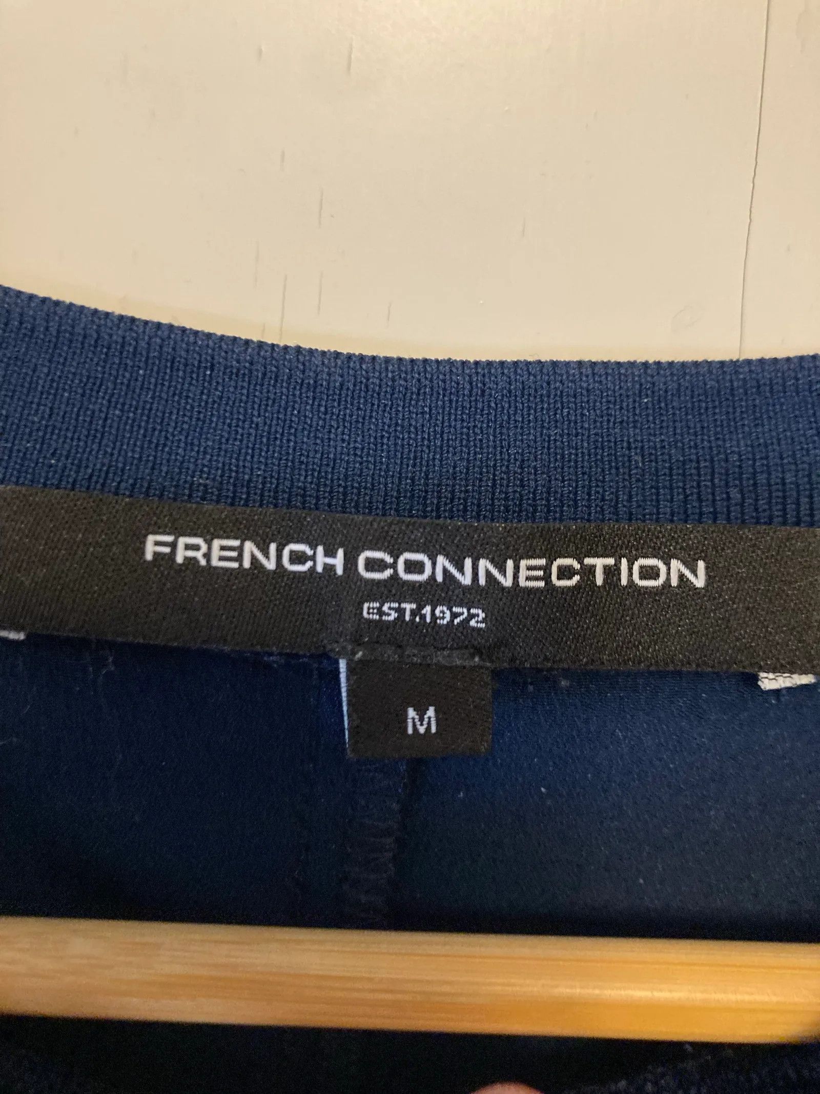 French Connection French Connection Short Sleeve T-shirt Size M / US 6-8 / IT 42-44 - 2 Thumbnail
