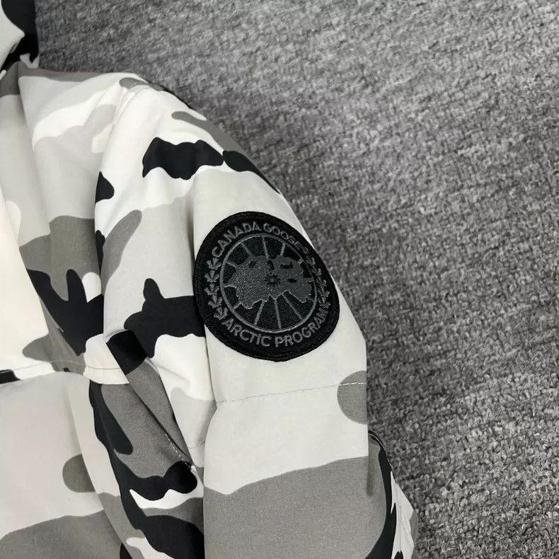 Canada Goose Canada Goose Macmillan Camo Down Jacket-yf Size US L / EU 52-54 / 3 - 5 Thumbnail