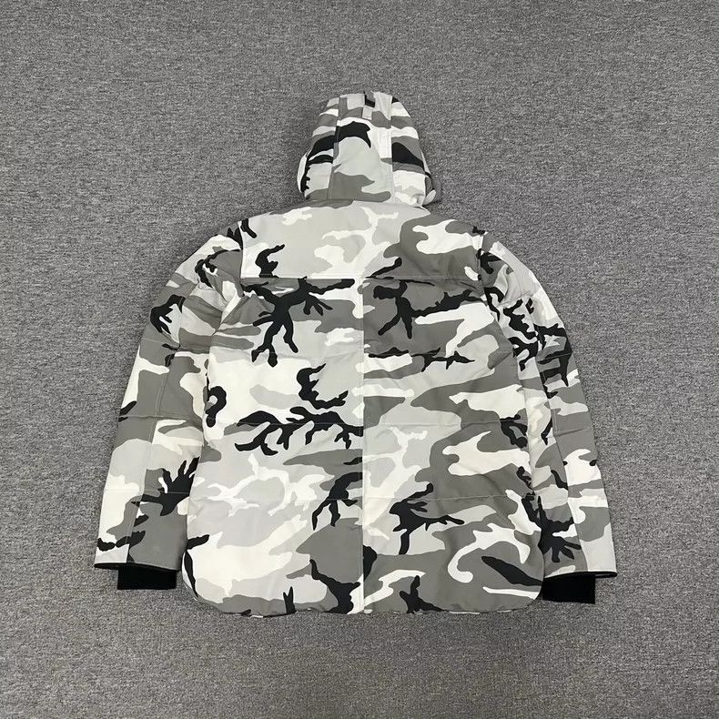 Canada Goose Canada Goose Macmillan Camo Down Jacket-yf Size US L / EU 52-54 / 3 - 2 Thumbnail