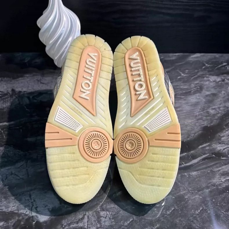 Louis Vuitton Silver Trainer Sneakers with Golden Accents-yf Size US 8.5 / EU 41-42 - 5 Thumbnail