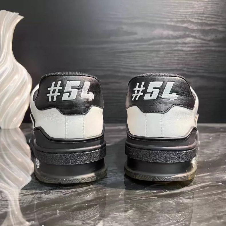 Louis Vuitton Black and White Trainer Sneakers-yf Size US 9.5 / EU 42-43 - 4 Thumbnail