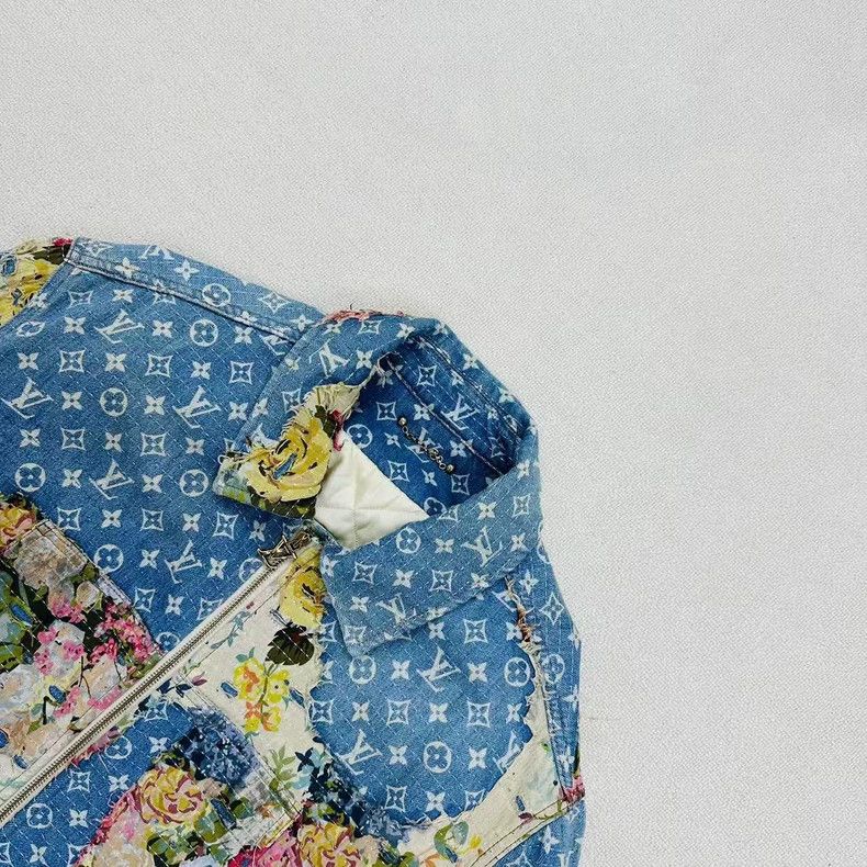 Louis Vuitton Louis Vuitton Floral Denim Jacket-yf Size US L / EU 52-54 / 3 - 2 Thumbnail