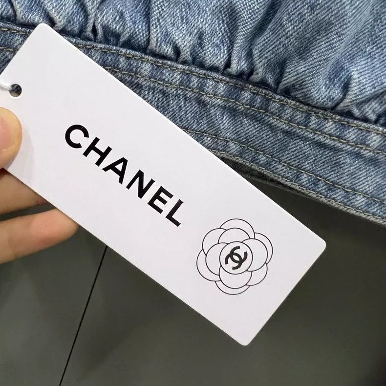 Chanel Chanel Blue Cropped Denim Jacket Size 36-yf Size US S / EU 44-46 / 1 - 4 Thumbnail