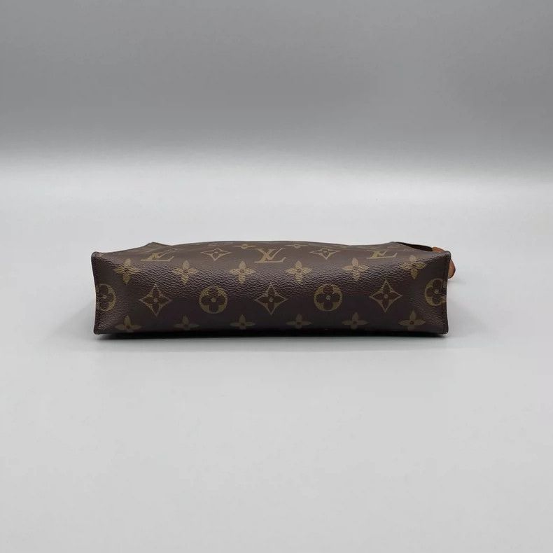 Louis Vuitton Louis Vuitton Classic Toiletry Pouch-yf Size ONE SIZE - 3 Thumbnail