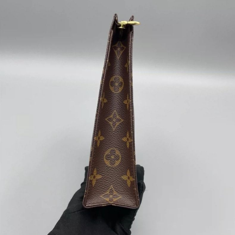 Louis Vuitton Louis Vuitton Classic Toiletry Pouch-yf Size ONE SIZE - 7 Thumbnail