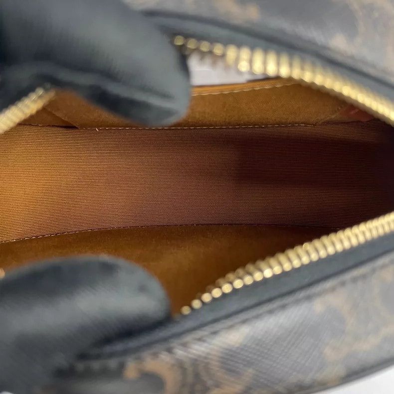 Celine Celine Crossbody Bag with Monogram Design-yf Size ONE SIZE - 9 Thumbnail