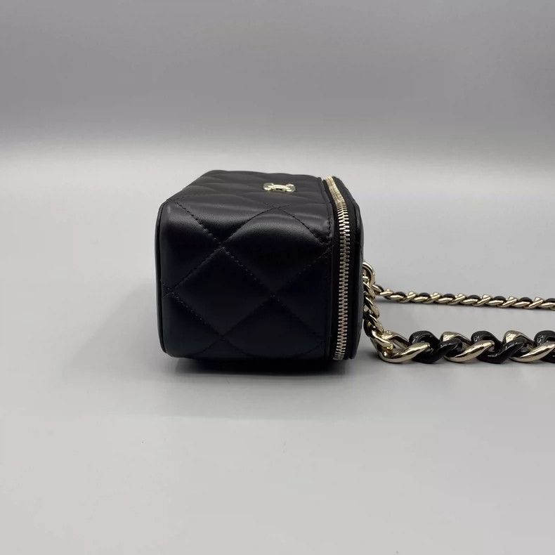 Chanel Chanel Lambskin Makeup Box Handbag-yf Size ONE SIZE - 5 Thumbnail