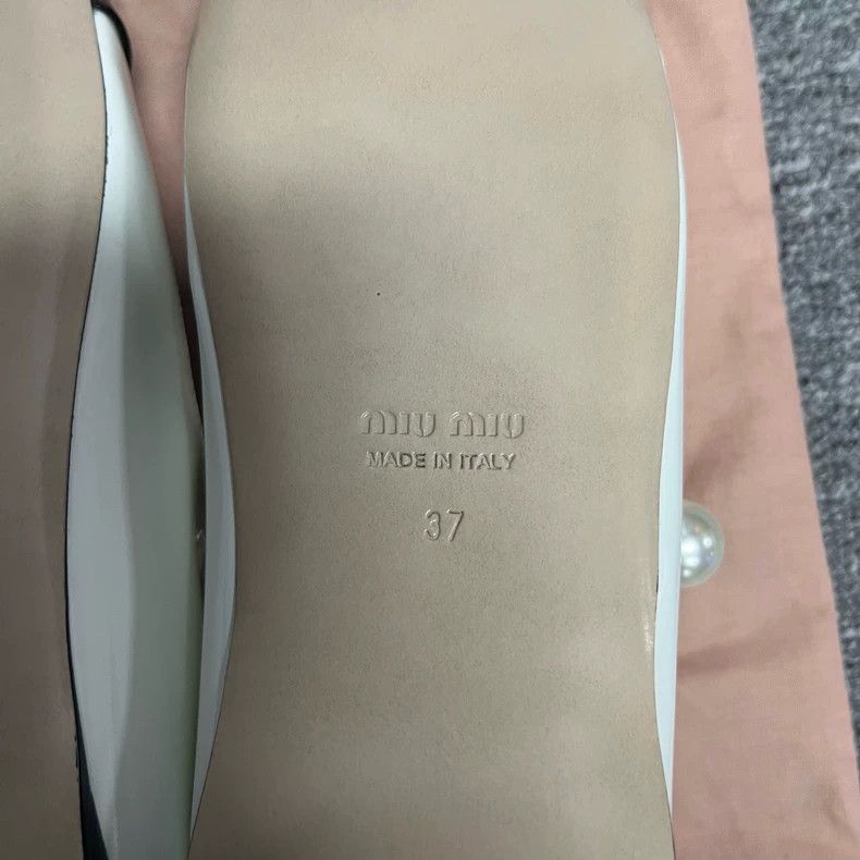 Miu Miu Miu Miu Black and White Leather Flats-yf Size US 7 / EU 40 - 6 Thumbnail