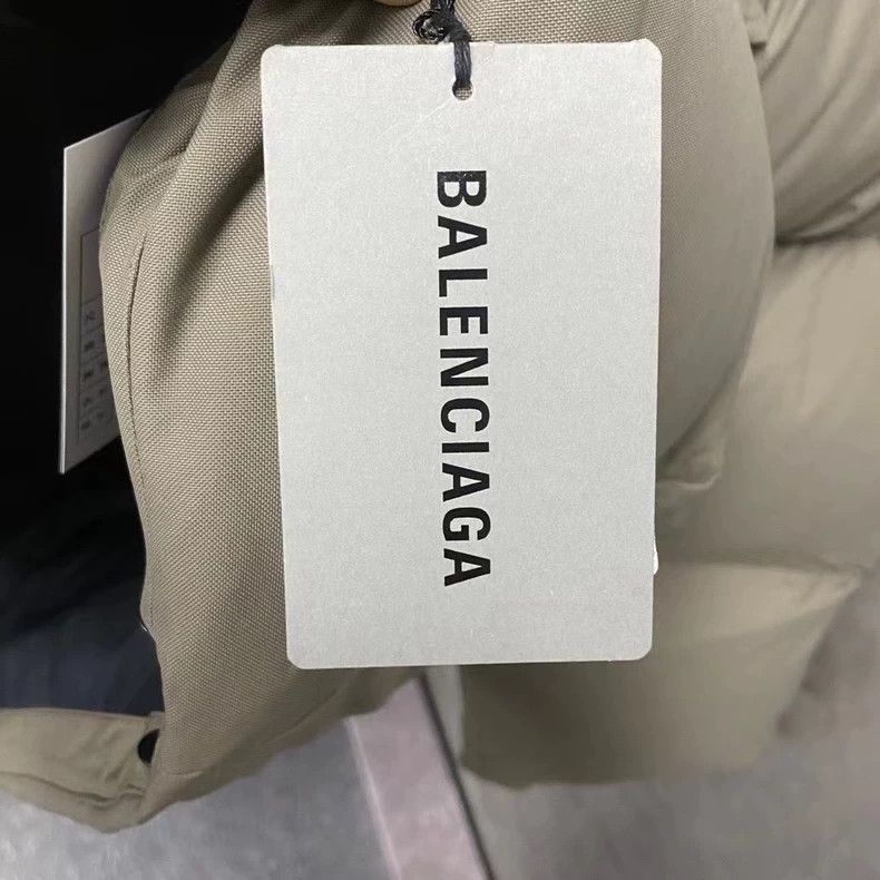Balenciaga Brown Logo Puffer Jacket-yf