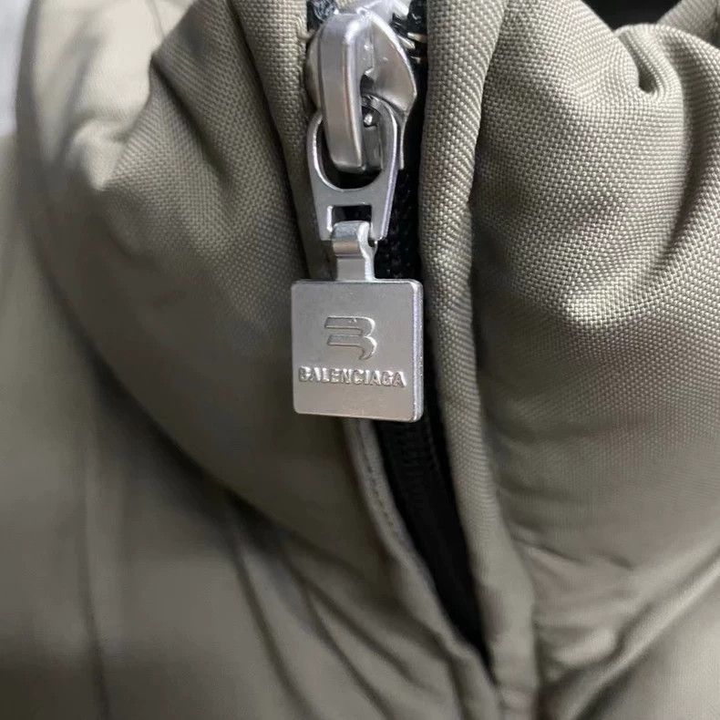 Balenciaga Brown Logo Puffer Jacket-yf